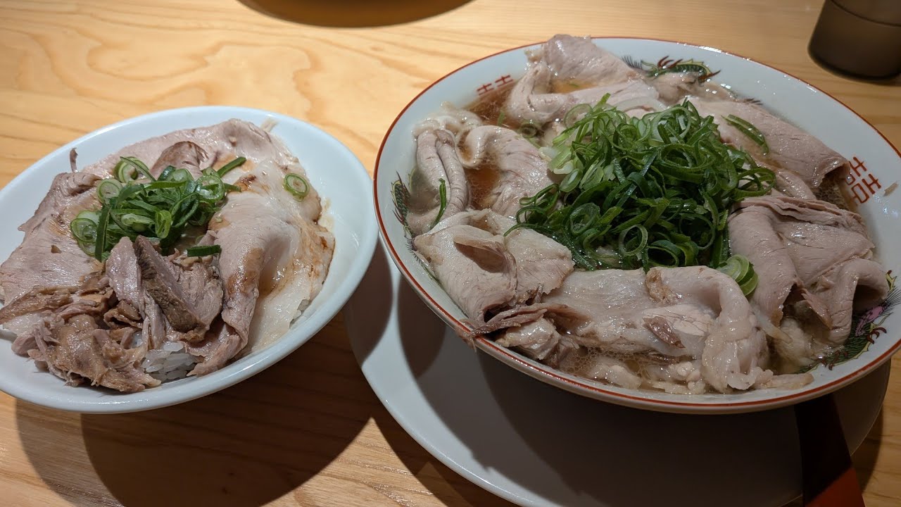 【京都ラーメン】爆盛りの肉が楽しめるTHEアキラ系京都ラーメンのお店がオープン！｢爆盛りチャーシューメン＆チャーシュー丼｣【豚やどっ】kyoto gourmet