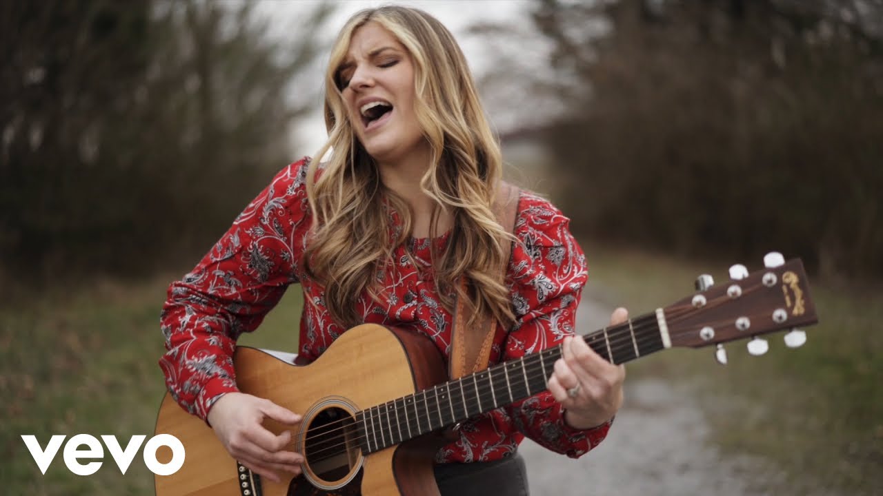 Emily Rose - Go to the Moon (Official Video)