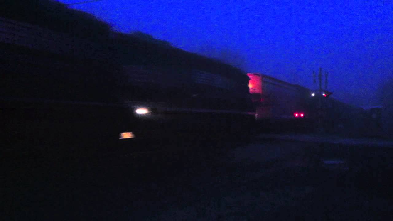 Two EMD 4 Axels Struggle With Taking Out the Trash!