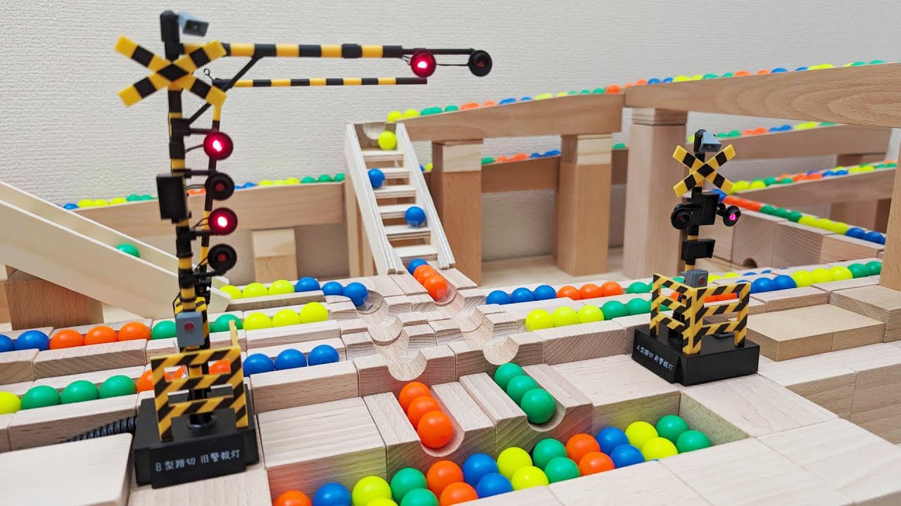 マーブルランレース☆踏切＋透明パイプの「ししおどし」＋キュボロ＋HABA