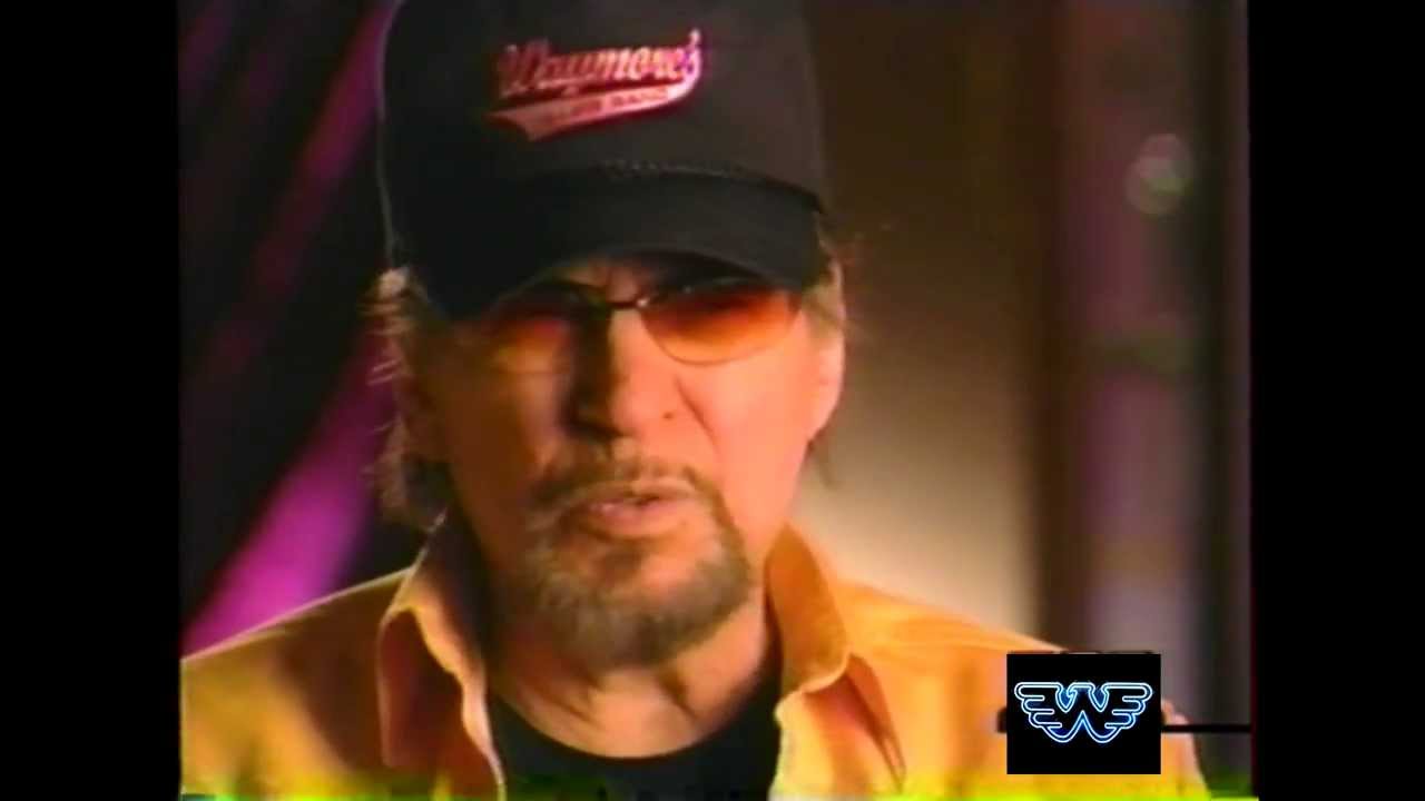 Waylon tells the story about the death of Buddy Holly!!