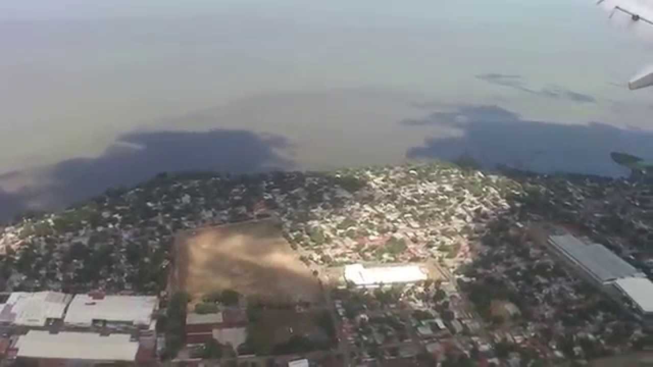 American Airlines landing in Managua, Nicaragua