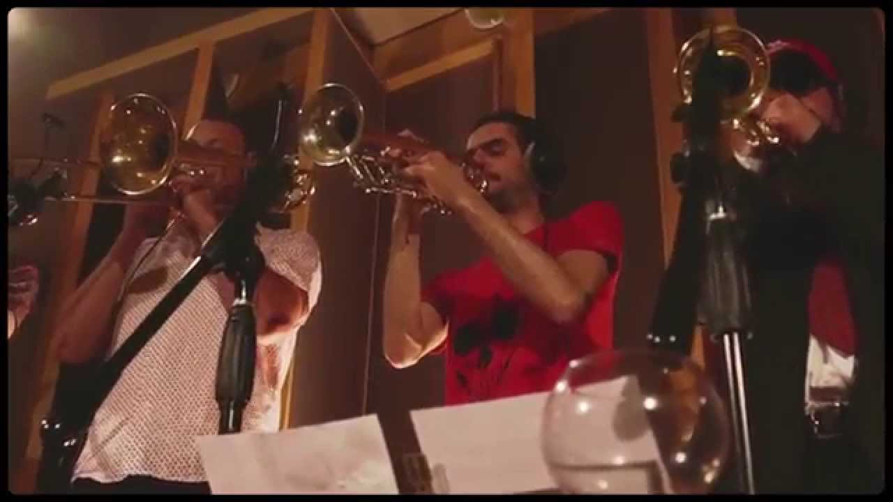 Tapones de punta - Friends (video oficial)