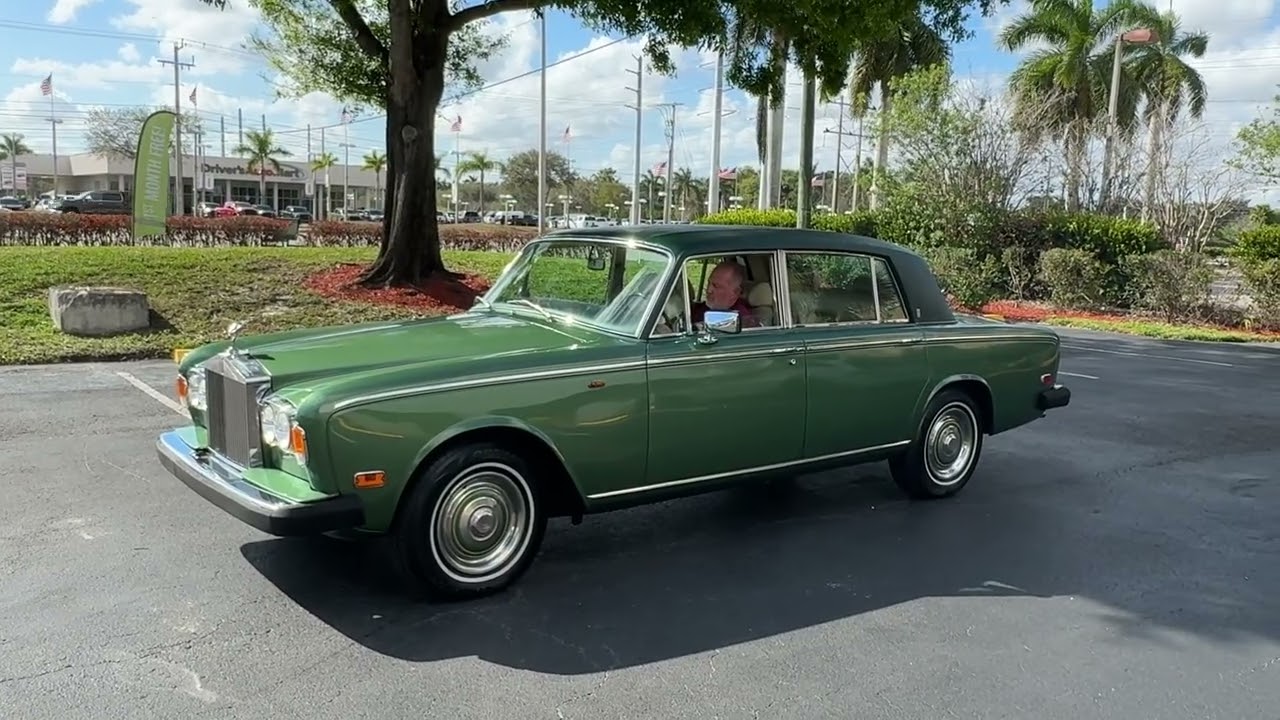 1974 ROLLS-ROYCE SILVER SHADOW (LONG WHEELBASE)
