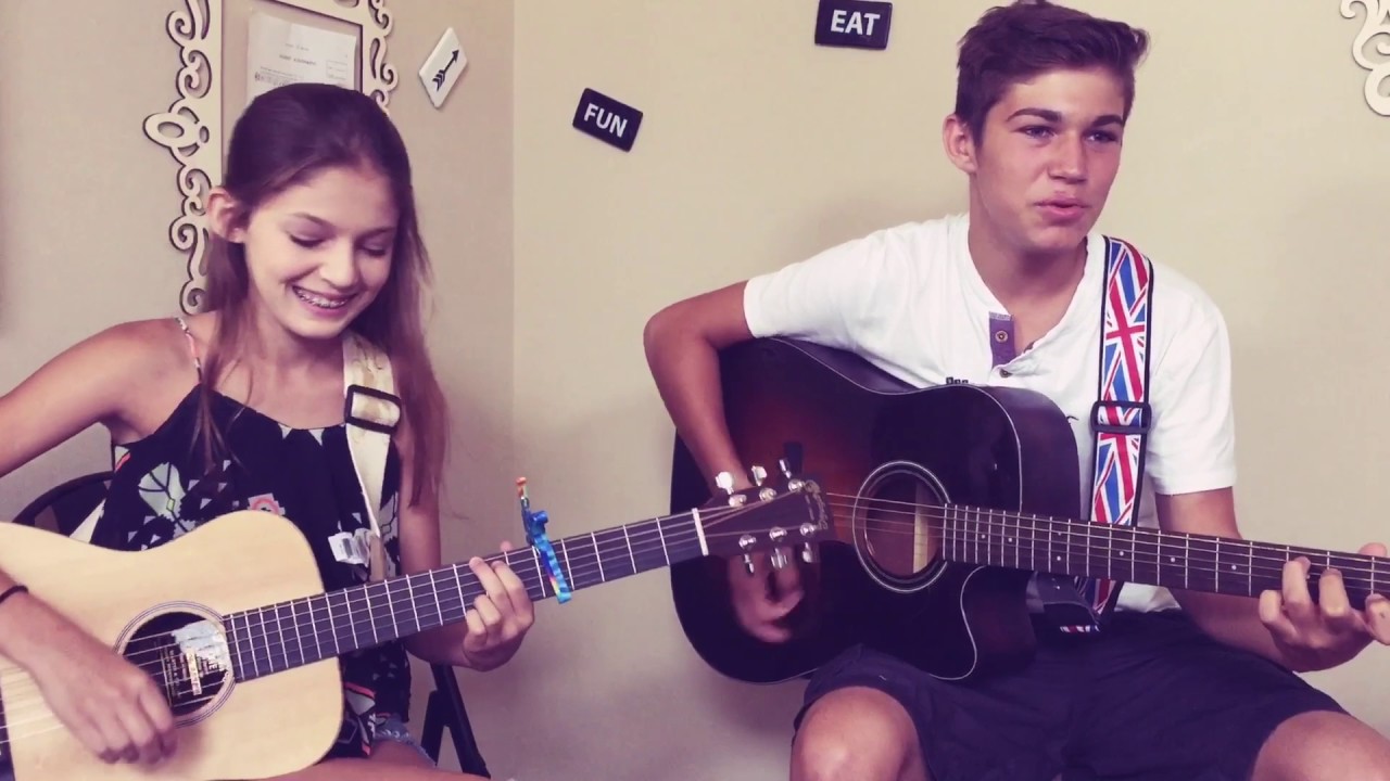 You ain't here to kiss me - Brett Young (Cover) by JunaNJoey