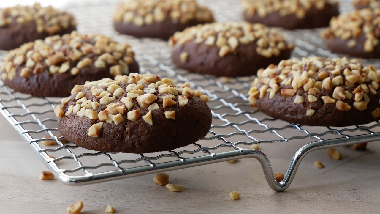 Schoko Haselnuss Kekse Backen (Rezept) || Chocolate Hazelnut Cookies (Recipe) || [ENG SUBS]