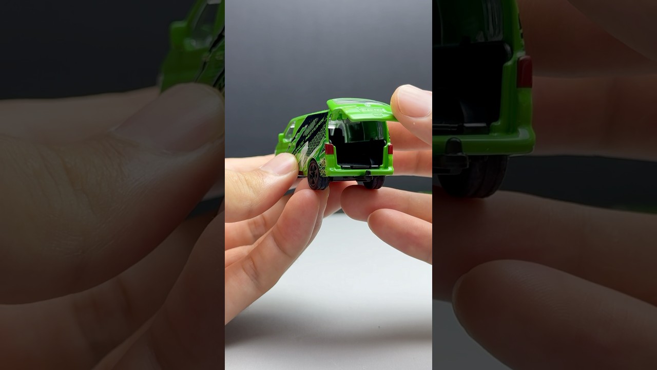 1:64 Scale Mini Cars Close Door #car #diecastcars #tinycar