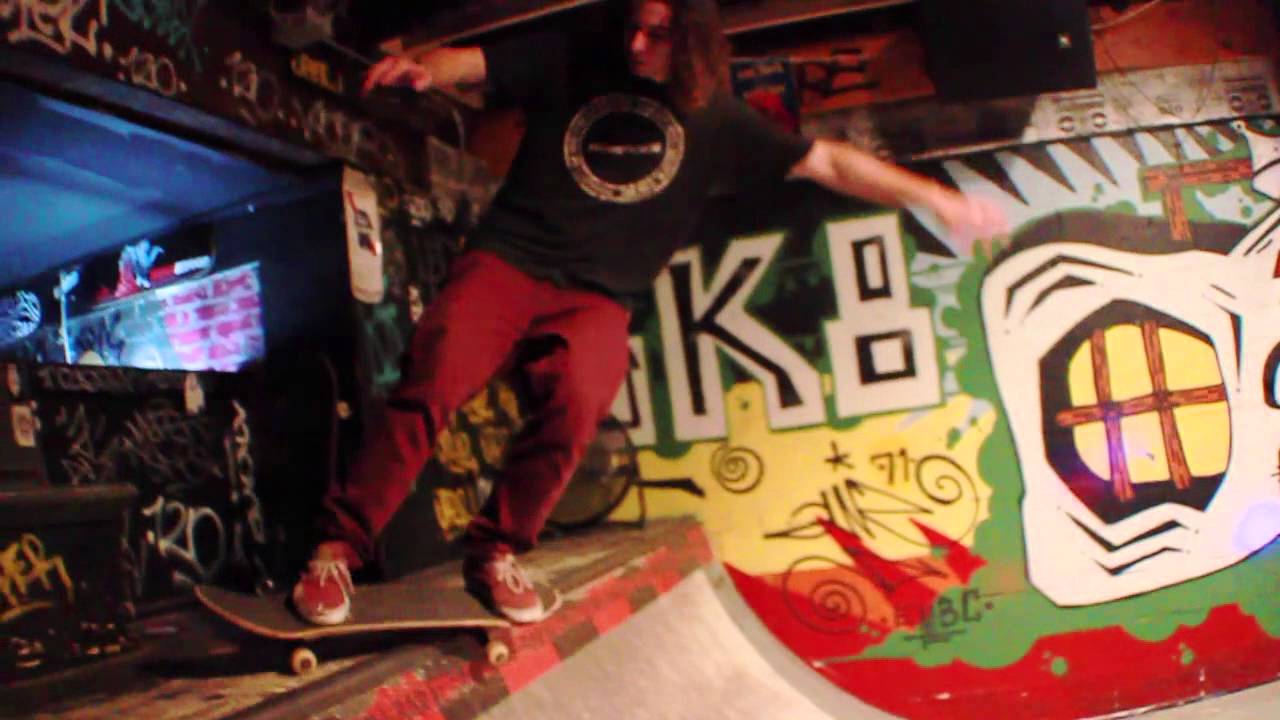 TRASHBACKTHURSDAYS TRH BAR