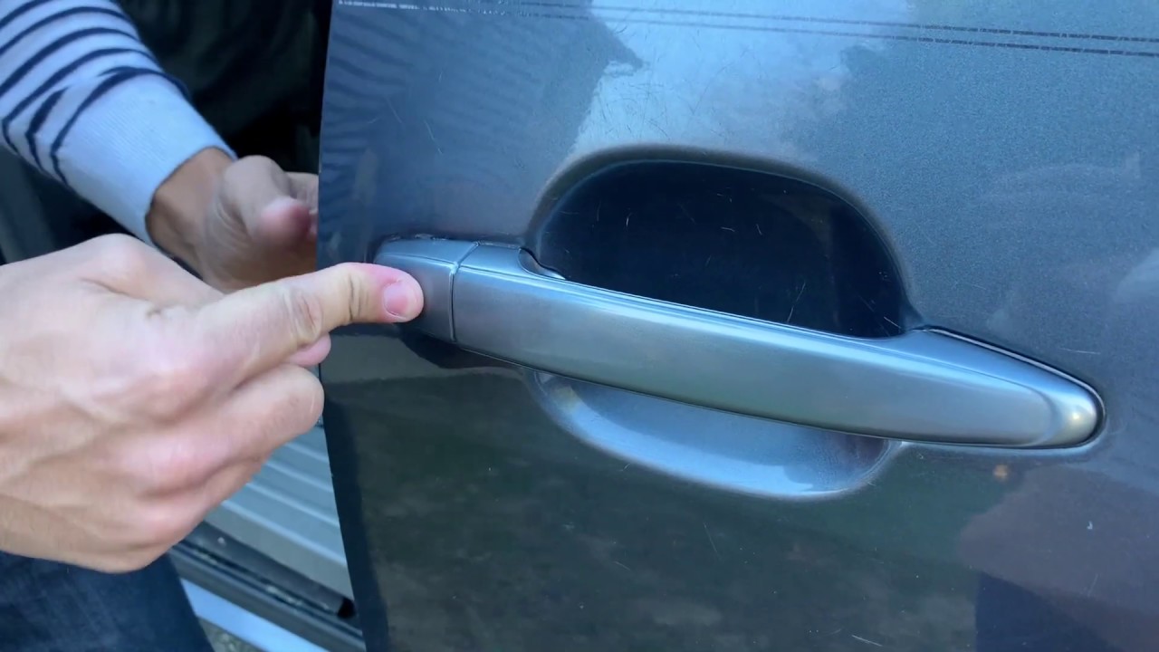 How to Replace a Toyota Sienna Door Handle: 2004-2010