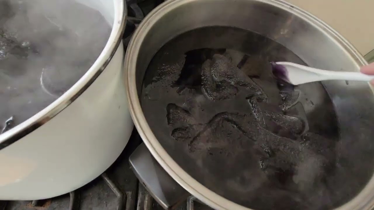 Overdyeing Textures in Black