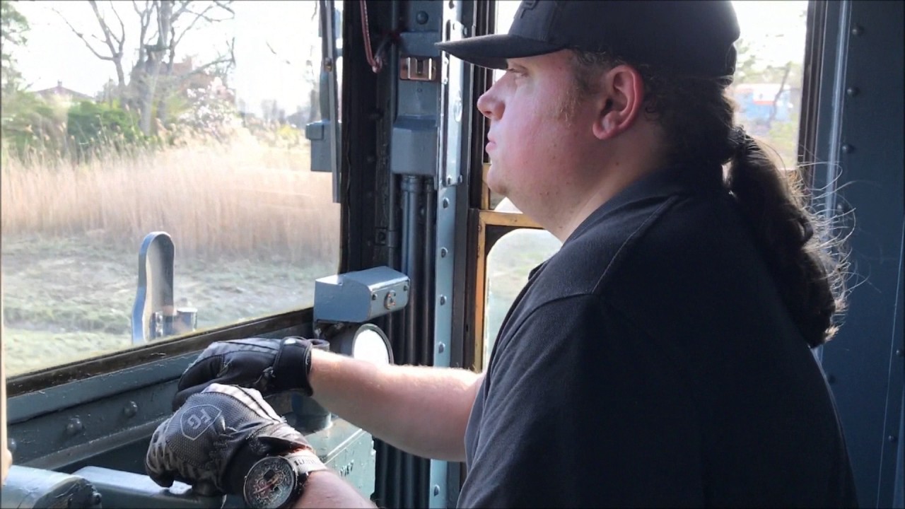 Shore Line Trolley Museum HD 60fps: Big Ben Operating R9 1689 & R17 6688 on Members' Day 2017