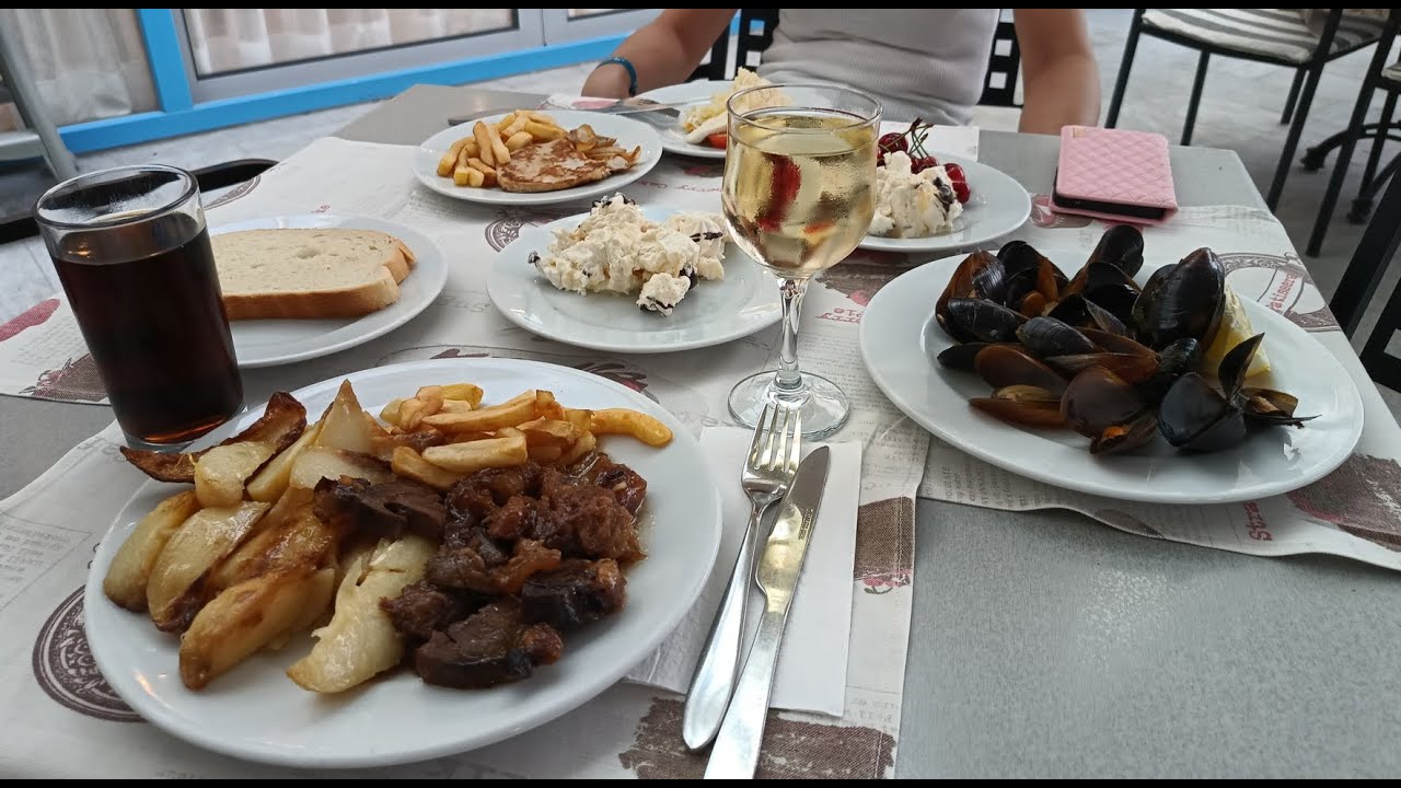 Хотел Славей Hotel Slavey Златни пясъци Золотые пески Golden Sands * Храна Еда Food