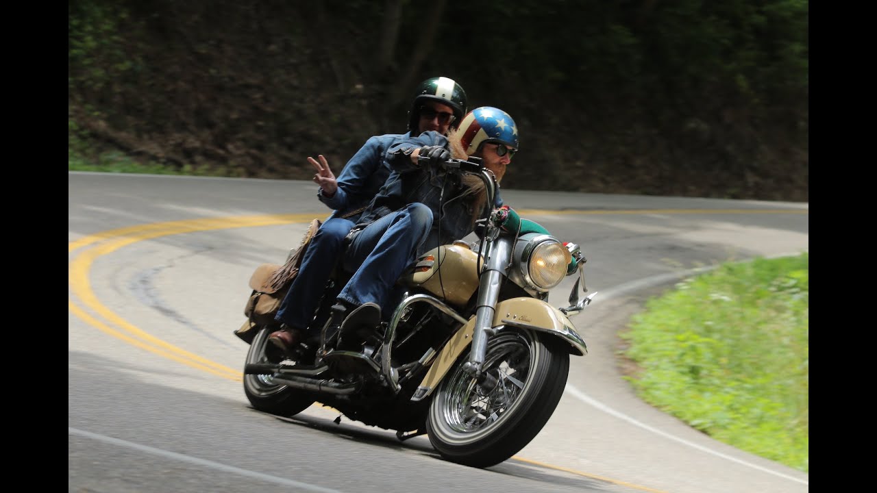 Road trippin on ol Dirty Bird. 1979 H-D FLH Shovelhead.