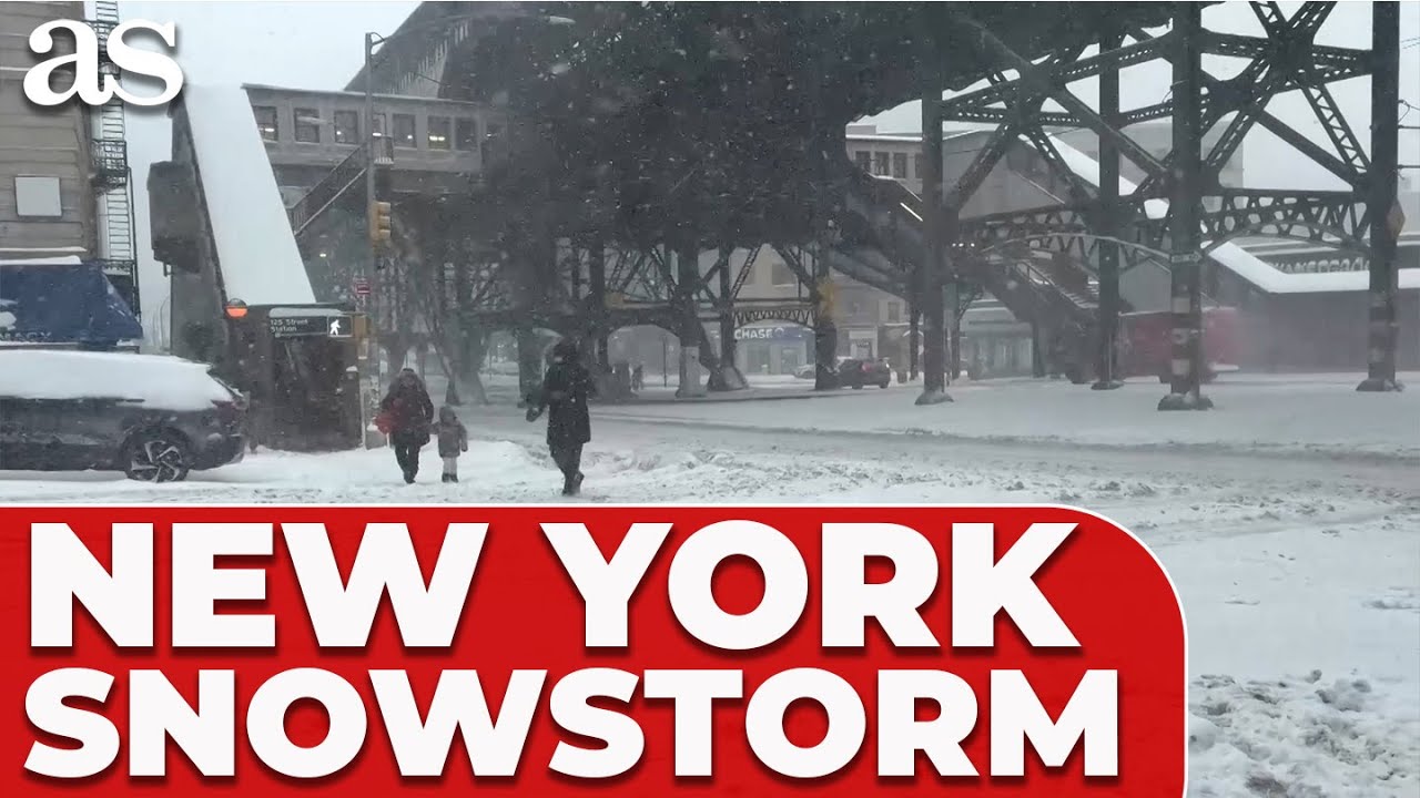 US WEATHER EMERGENCY: SNOW, ICE AND SLEET PARALYZE PARTS OF THE COUNTRY