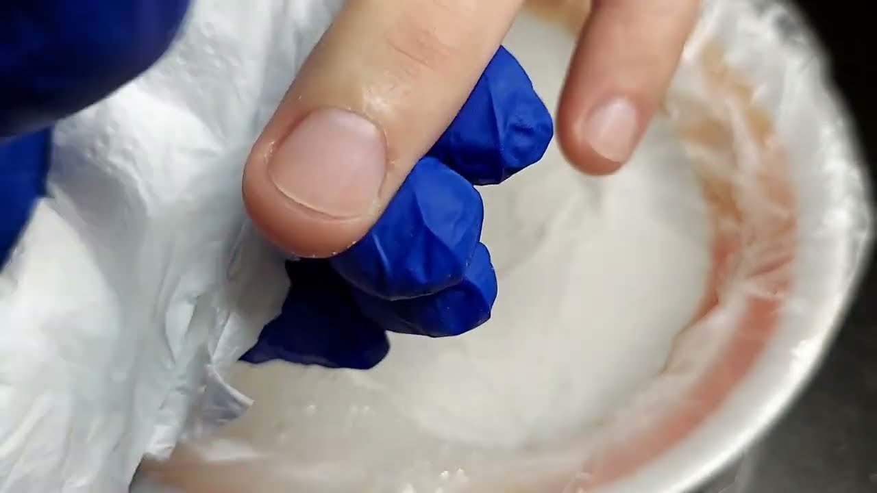 Классический мужской маникюр.