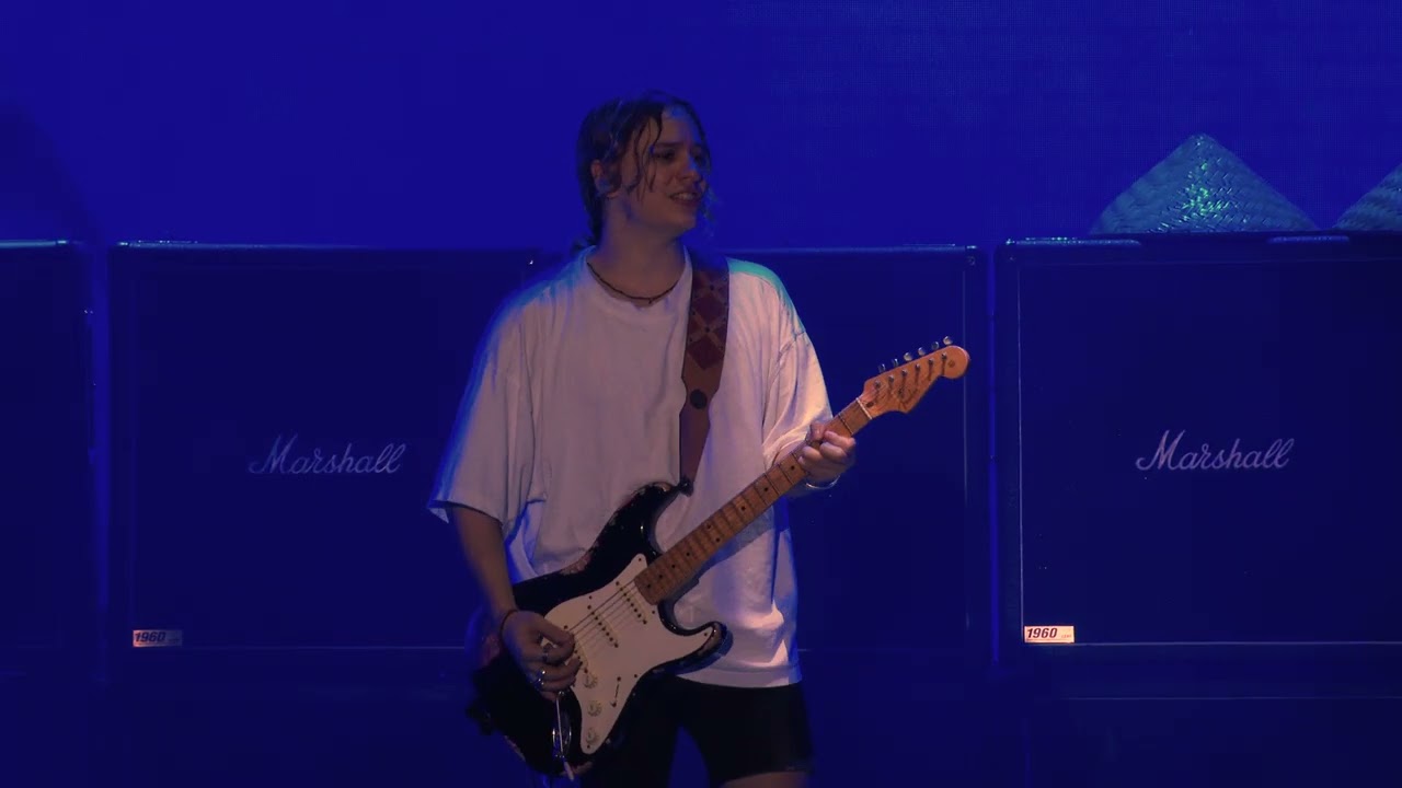AIRBAG - Nunca lo olvides - Vivo en Velez (Live at Velez Stadium)