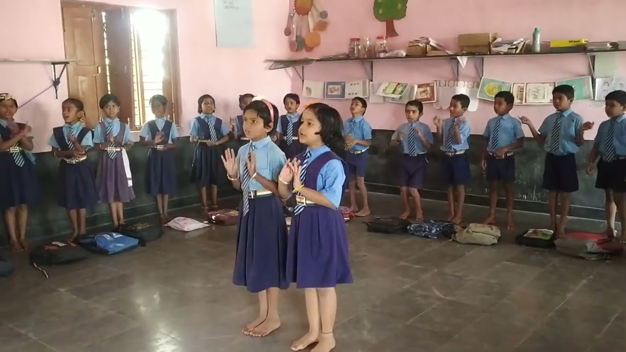 Banu teacher and 2nd standard student English rhymes ..... 👌👌👌👌