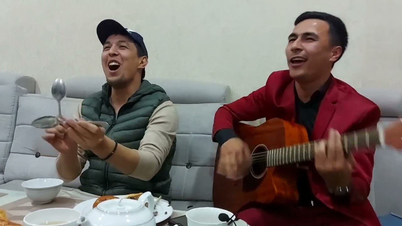 MANA TALANT / HAMMA SHOKDA / GITARADA DAVRANI YONDIRVORDI / UZBEK YIGITI Mister Baxa Vlog