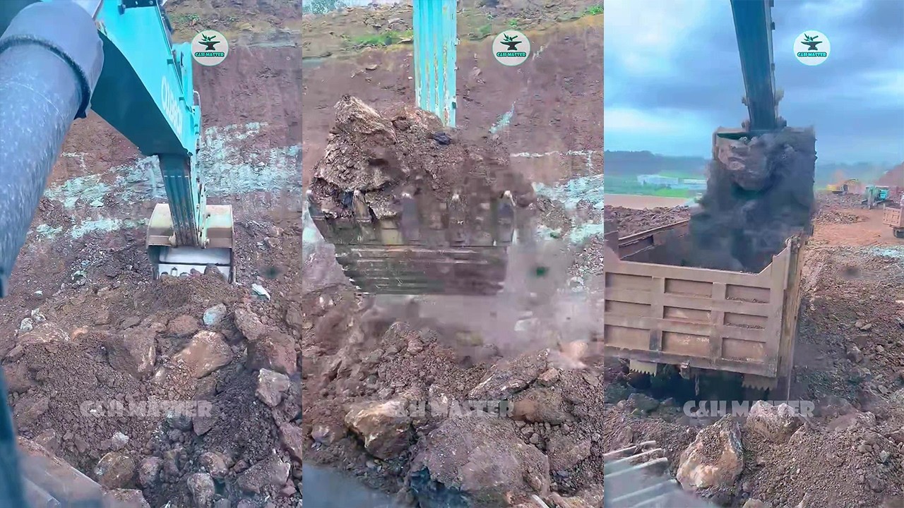 The Process Of Soil Excavation And Transportation P1489