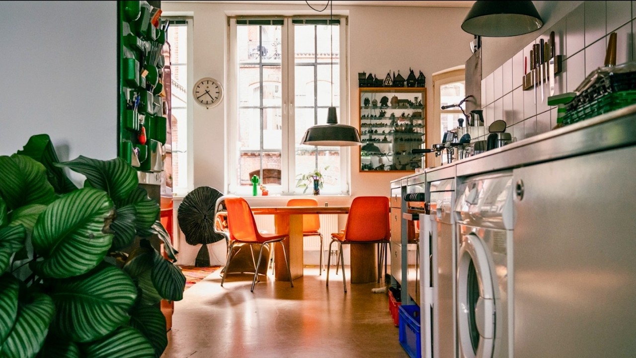HOME TOUR: A Vintage Industrial NYC Style Loft in Hamburg | Apartment | Interior Design Home Living