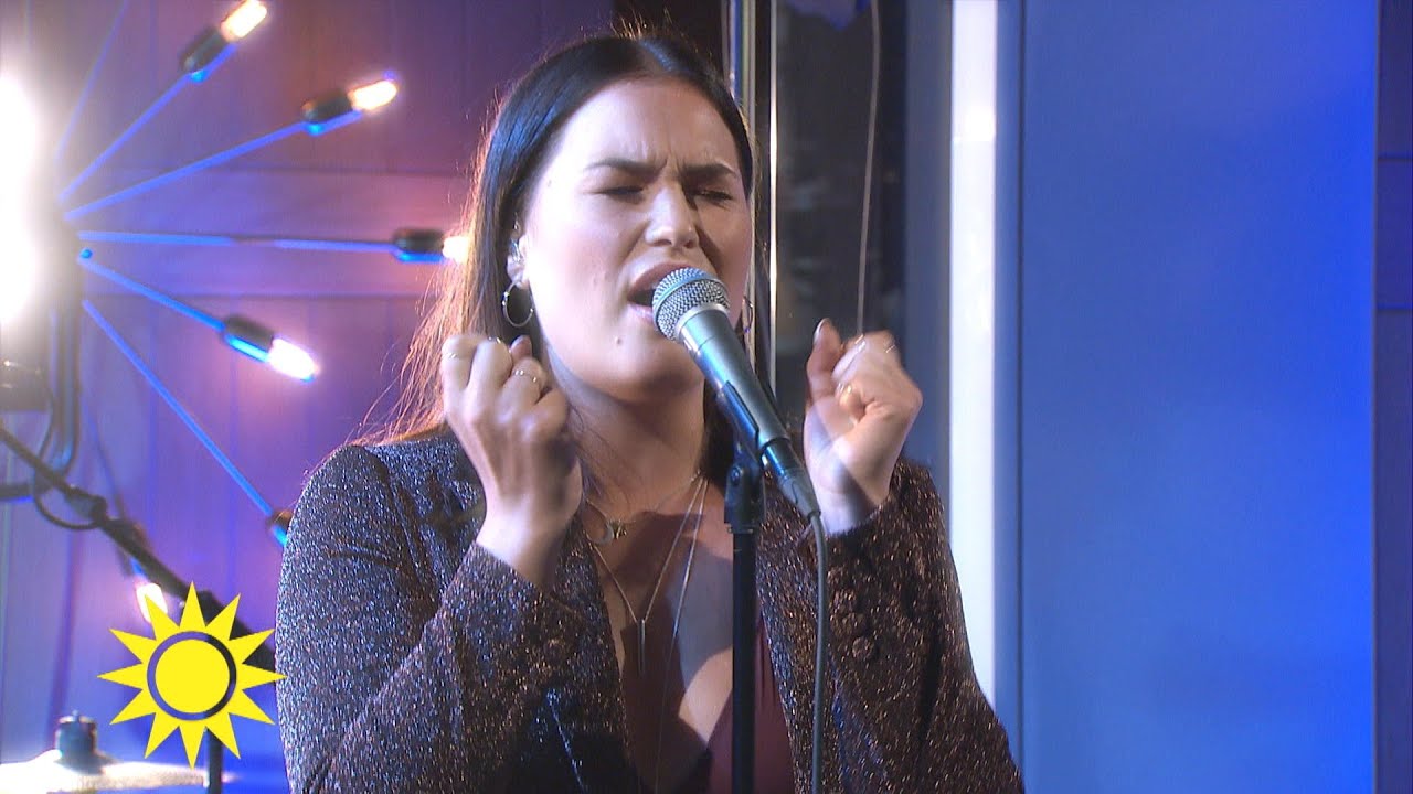 Lyssna på Molly Hammars nya låt Drive - Nyhetsmorgon (TV4)