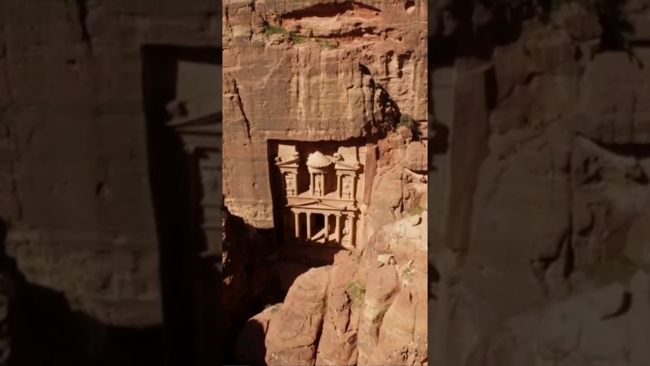 Look at this incredible architecture! 