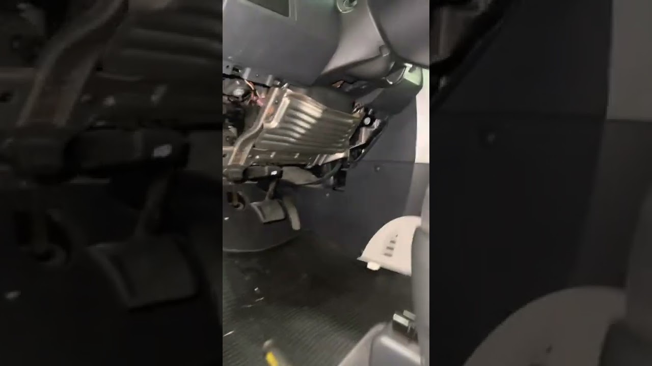 2010 Dodge Grand Caravan Parking brake ratchet reset