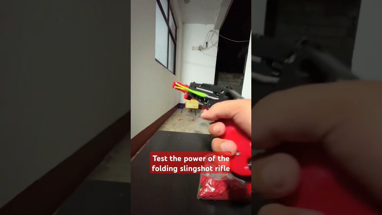 Test the power of the folding slingshot rifle