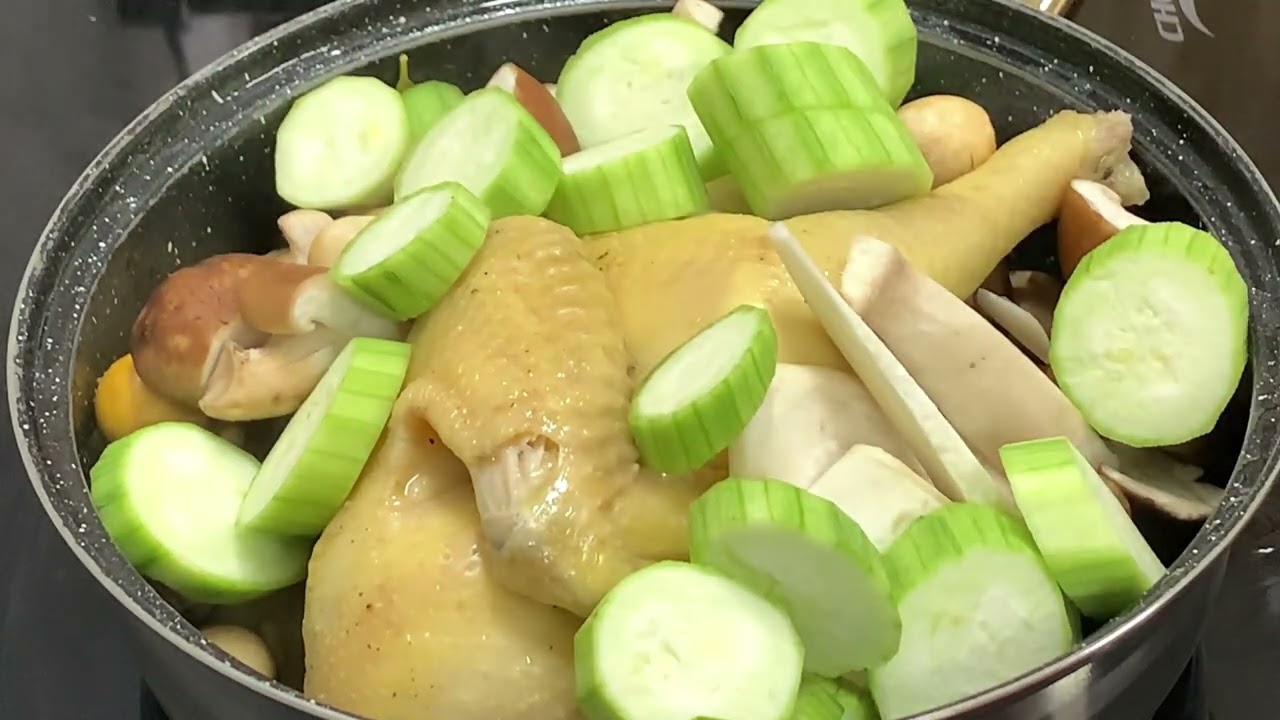 GÀ HẤP NẤM VÀ MƯỚP, NGON NGỌT, ĐẬM ĐÀ