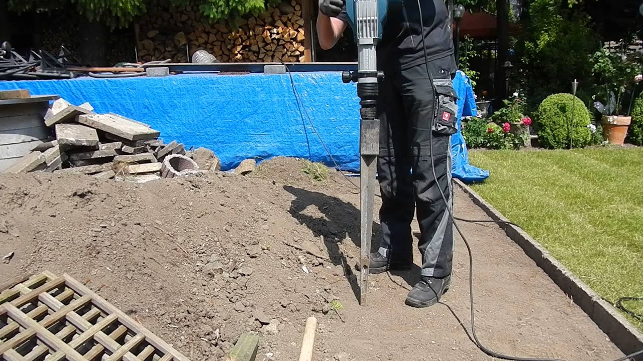 Bodeneinschlaghülsen ohne Anstrengung versenken - Mit dem Bosch-Hammer