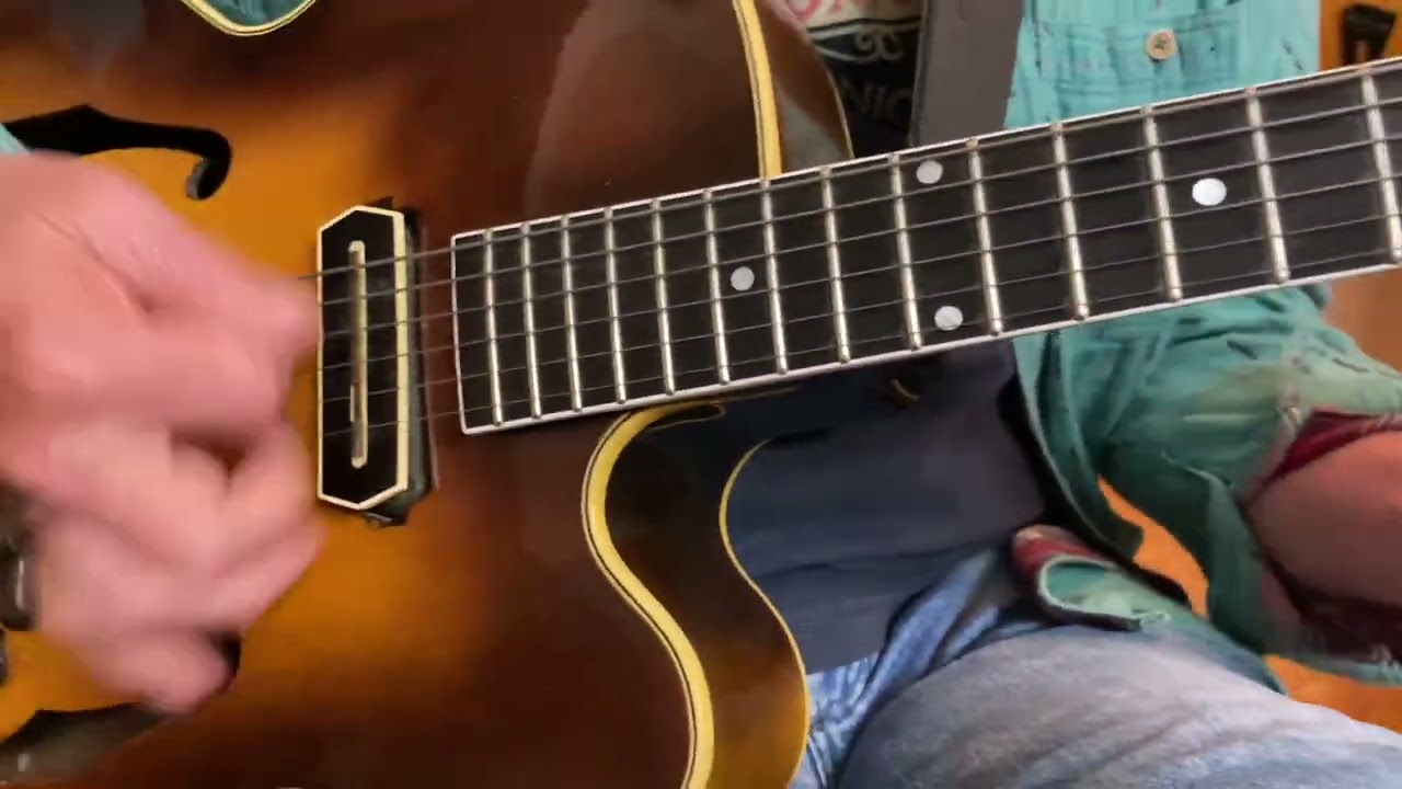Close-up look at Bruce Forman&rsquo;s incredible right hand technique.