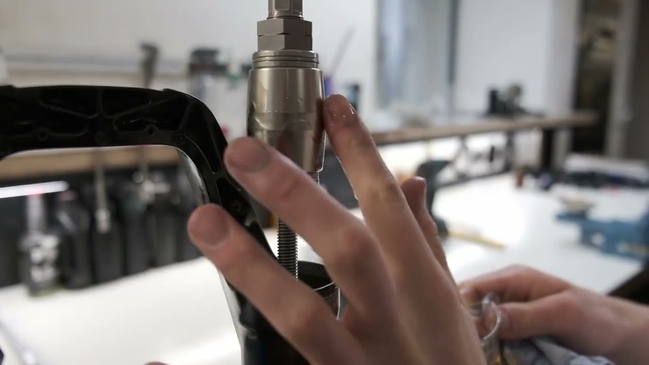 MTB Federgabel-Service Buchsenkalibrierung bei Fastforward Suspension