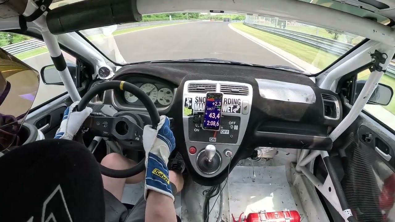 Track Masters 2023 - HUNGARORING - best lap 2:08.0 Honda Civic EP3