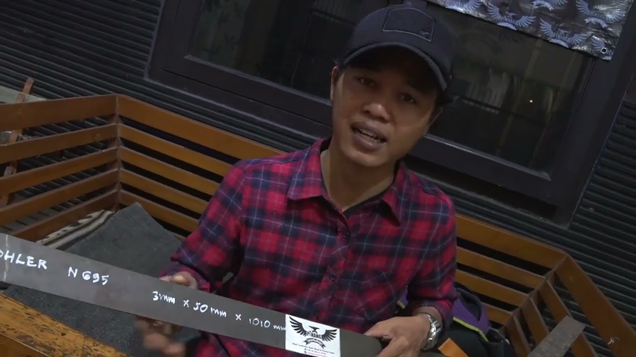 Baja sejuta umat N695 dan K110... kelebihannya apa sichhh!?!!!?