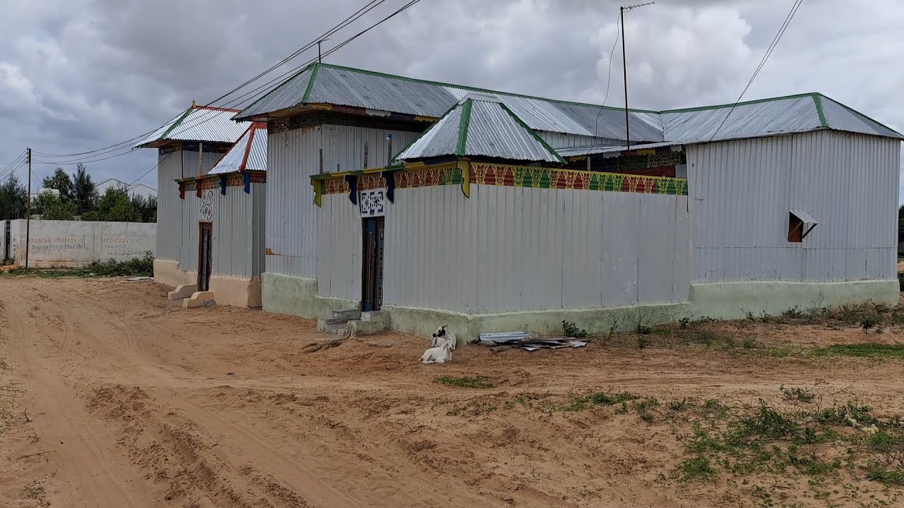 2BOS OO  DEGAN AH KUNA YALOW CEELASHA EE XAFADA HORMUUD DORALE  QIIMA JABAN
