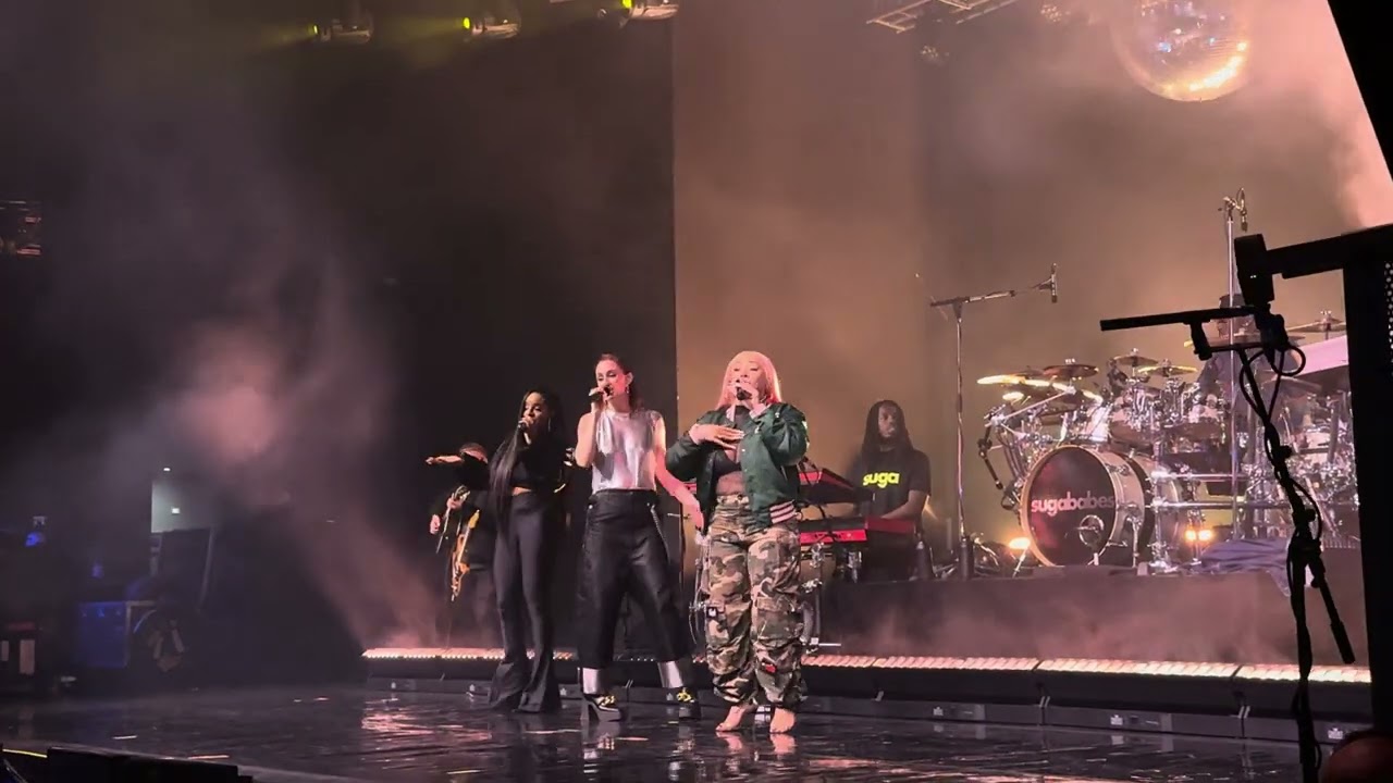 Sugababes - Ugly [Live @ Fabrique Milano 02-05-2025]