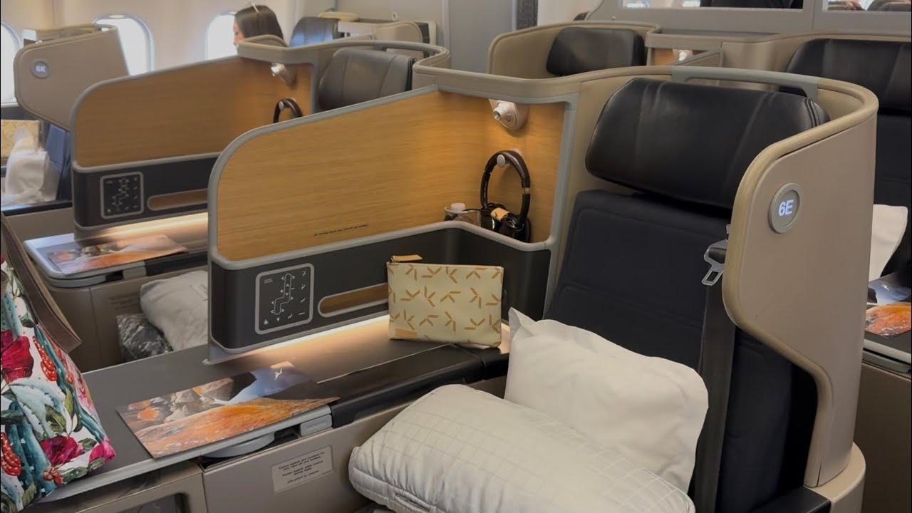 Melbourne - Tokyo | QANTAS BUSINESS CLASS Flight