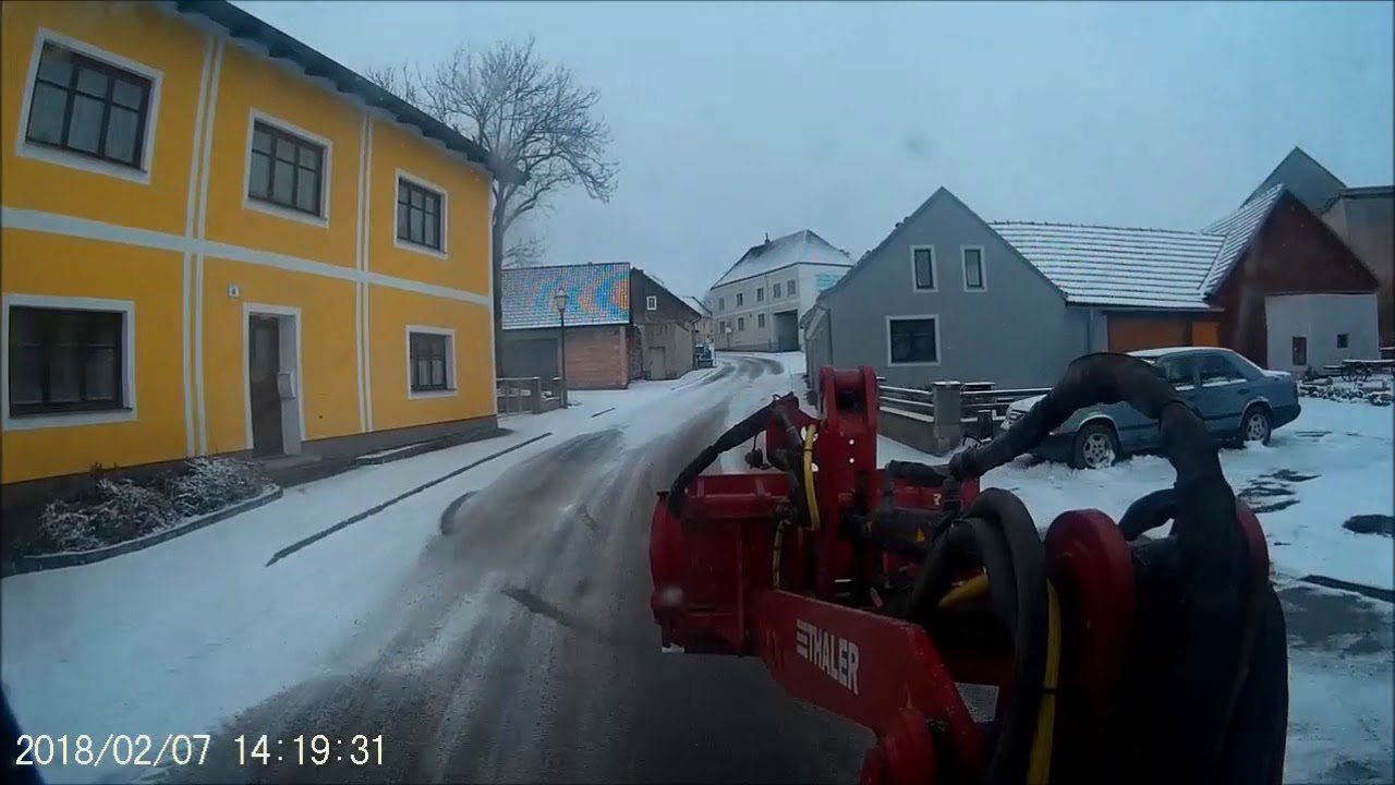 Winterdienst mit Thaler Hoflader in Schweiggers