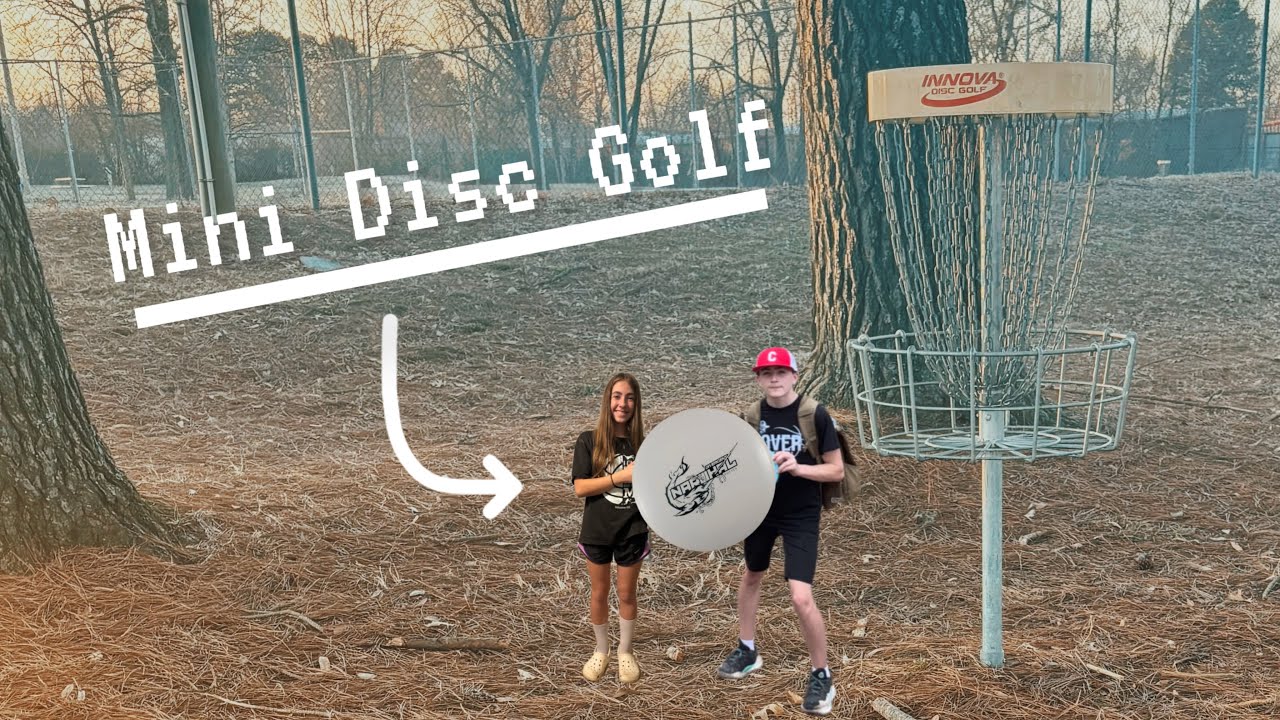 Playing Against Rexi in mini disc golf #discgolf @RexiWebb 