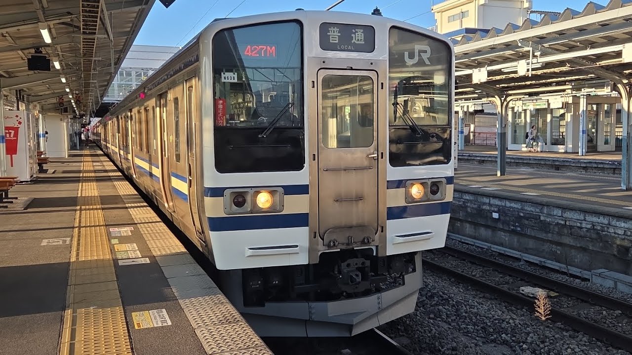 （211系横須賀色）普通列車大月行き松本駅を発車