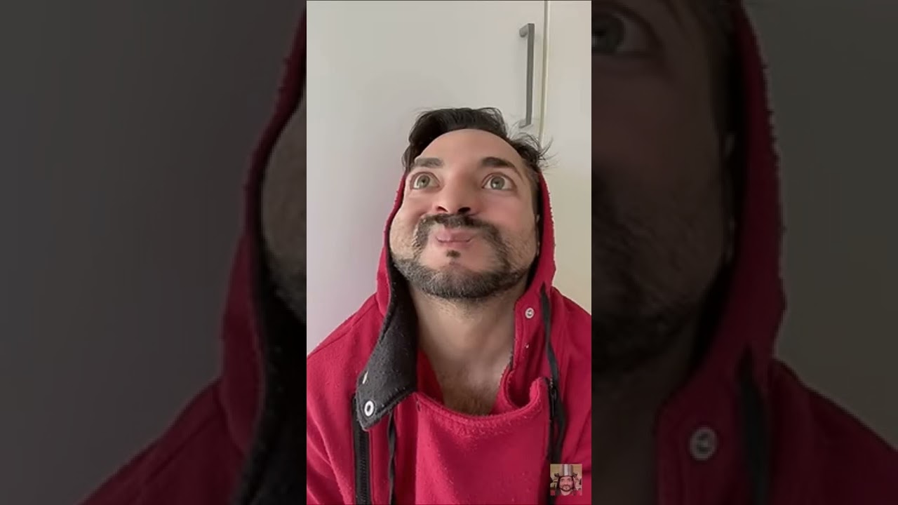 Funny Mercuri_88 Tiktok Videos - A b c d e f gun!
