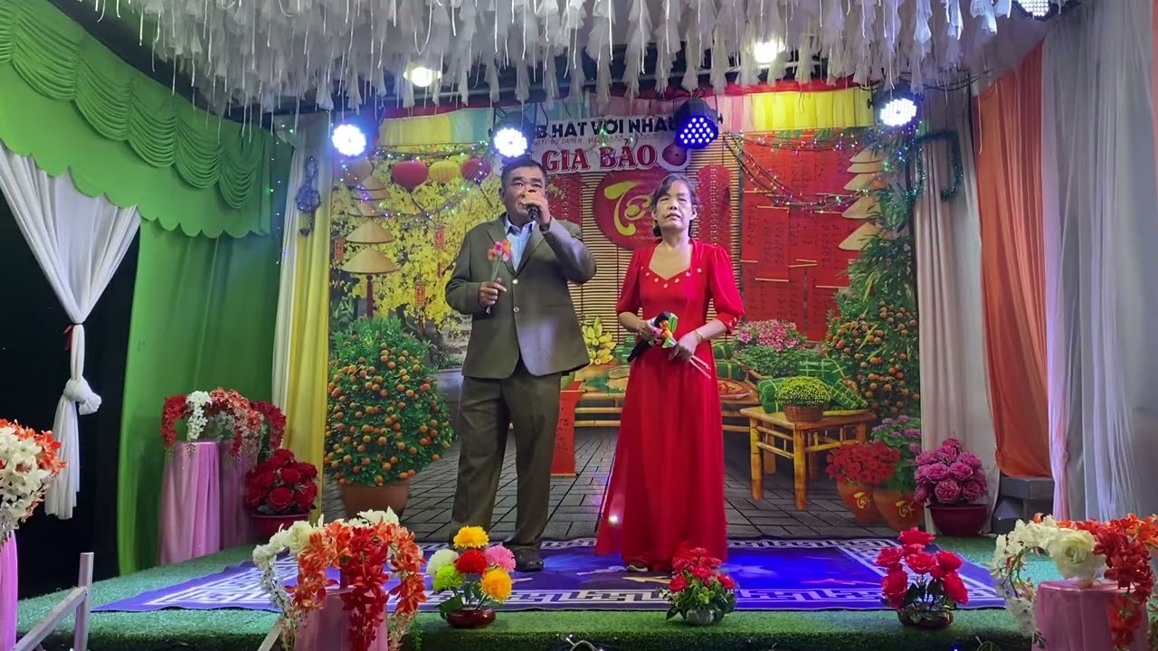 A Tư  Hồng Nhung  giao luu Clb Giabao 