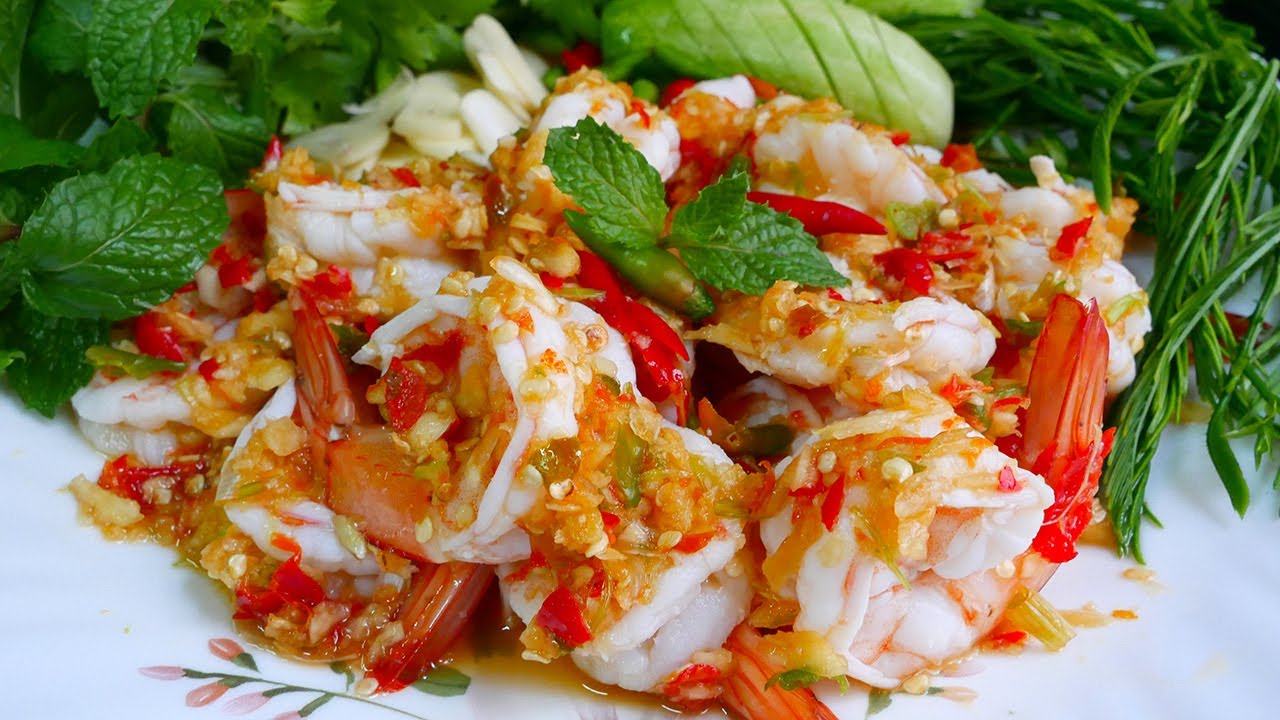 ยำกุ้งโสดสะดุ้ง น้ำยำแซ่บๆ ไปพร้อมกับกุ้งเด้งๆ กรอบๆ แบบวิธีแซ่บสะดุ้งทุ่งสะเทือน