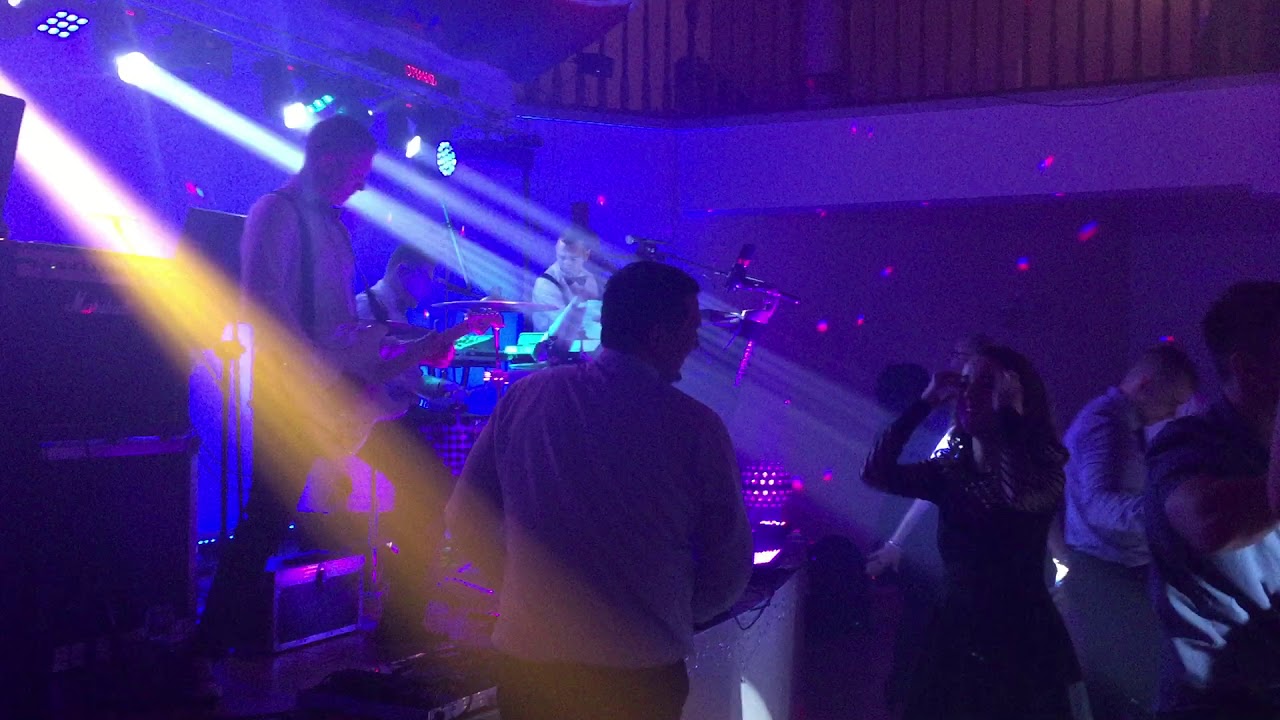 Zesp&oacute;ł STUDENT BAND | Żory - Całuj mnie