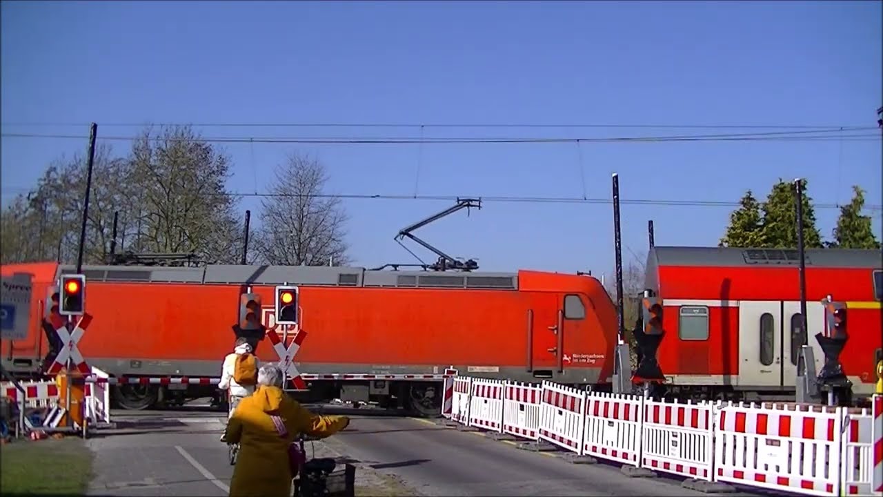 Bahnübergang Emden // German Railroad crossing // Duitse Spoorwegovergang (2025 Update)