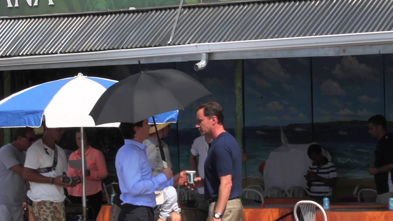 Set of the White Collar