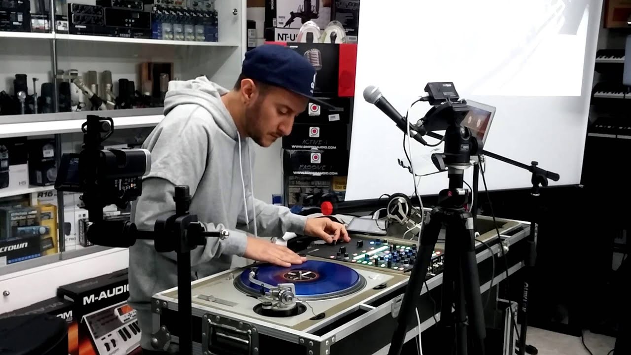 DJ TAYONE live scratch @ Ciaravola Strumenti Musicali!