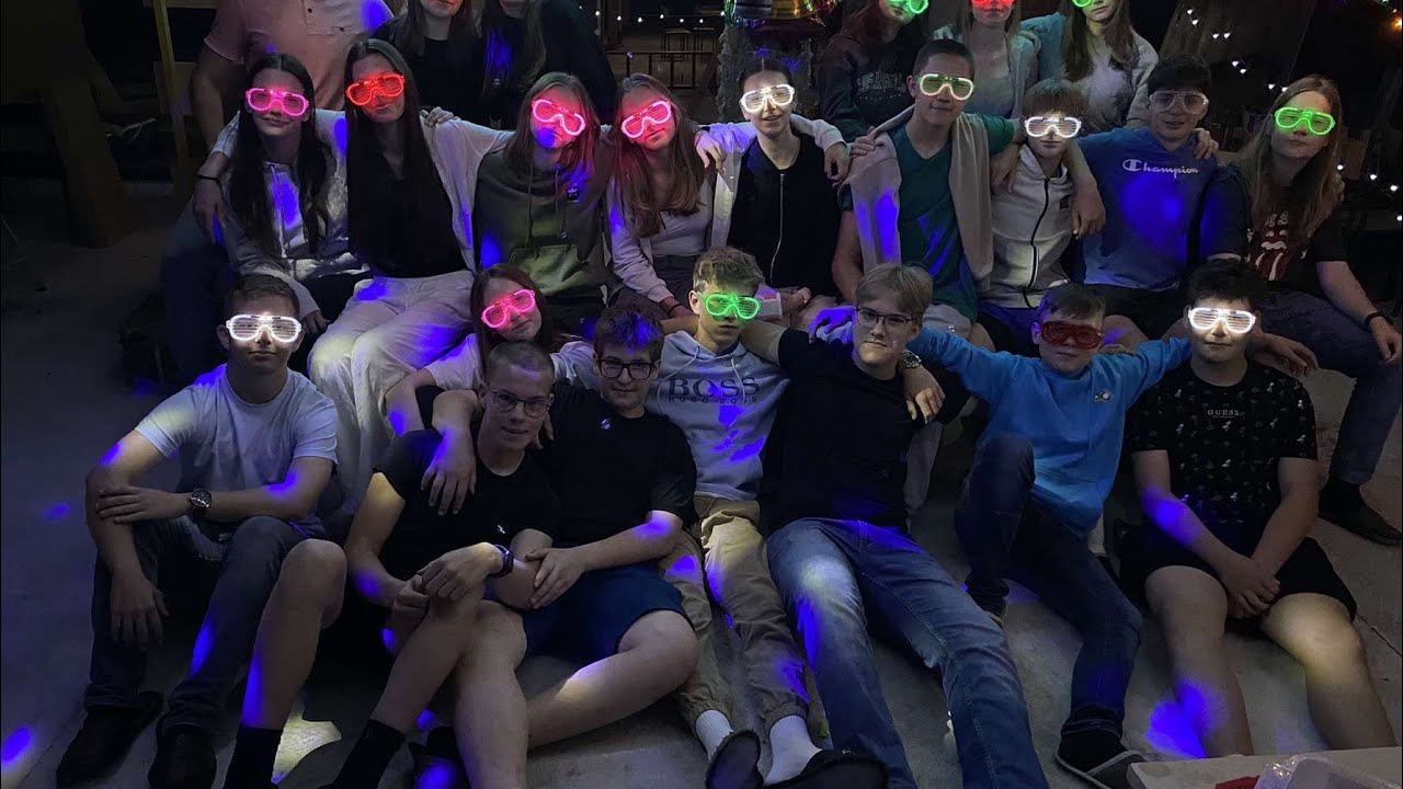 Šolski zaključni video!!! 9 A