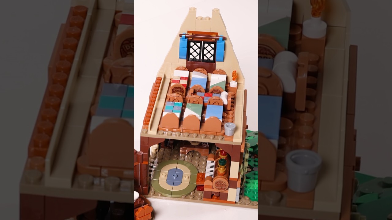 LEGO Disney Snow White and the Seven Dwarfs Cottage speed build part 1! #afol #disney #legodisney