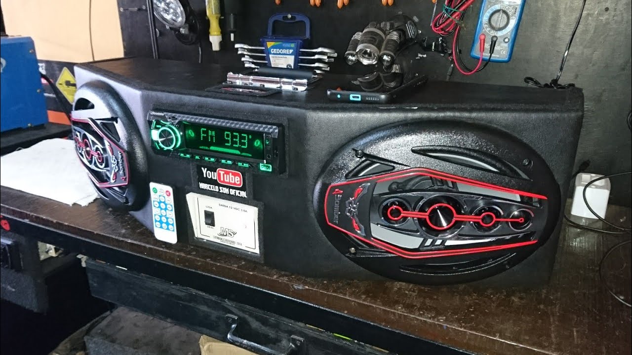 Montando Som recidensial famosa curujinha.. com um par 69 da bumber radio roadstar fonte antena